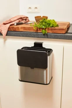 CASA KITCHEN Poubelle Pour Armoire 5l